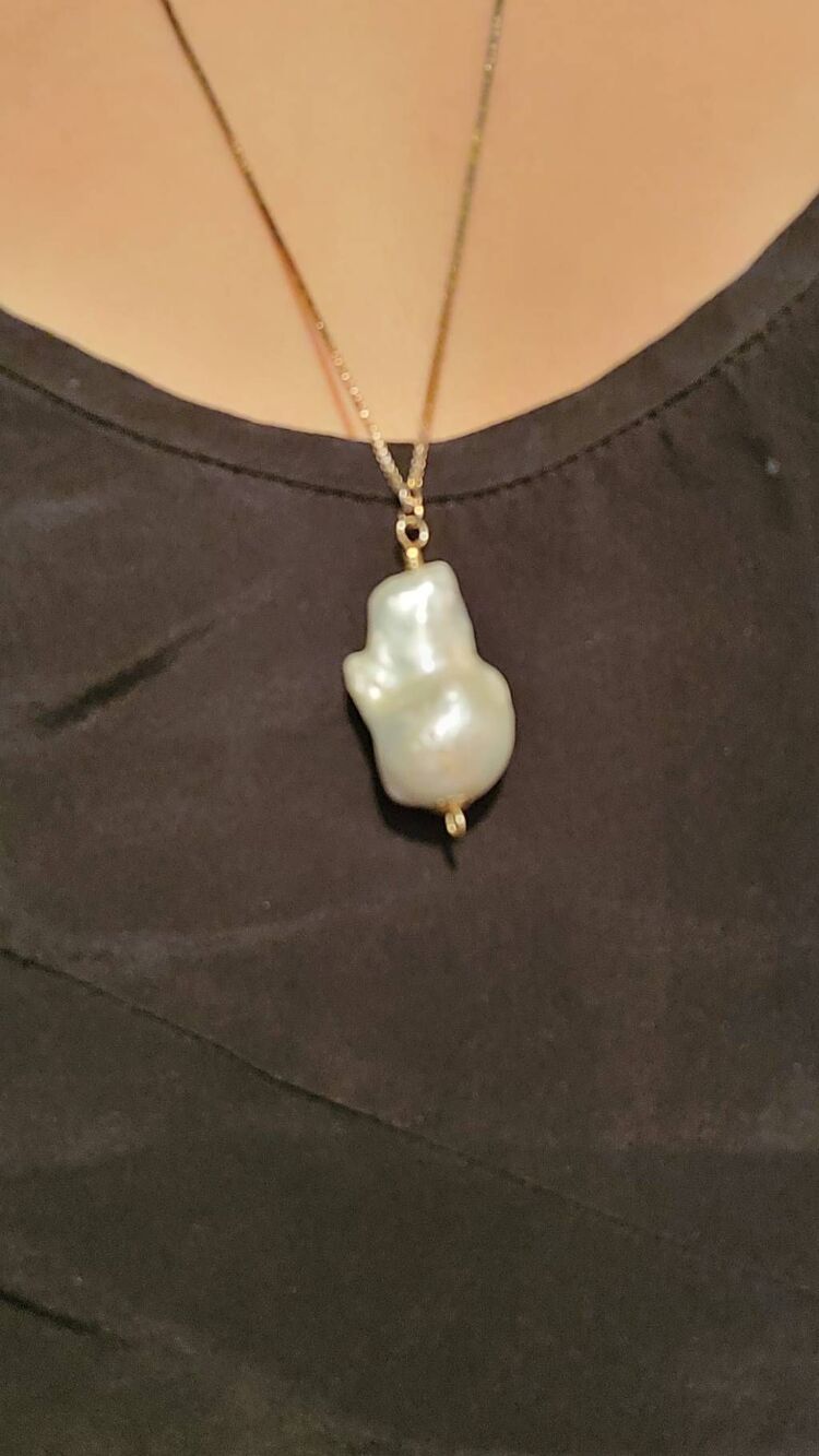 Stunning Large Genuine Freshwater Baroque Pearl Necklace